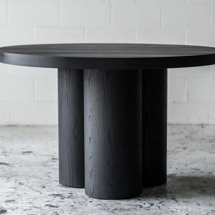 Noble Round Dining Table Ø 130 cm - Cream / Black