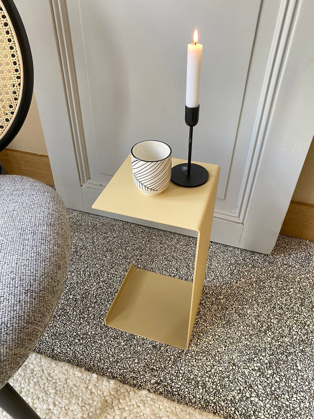 Meni20 - Stand - Sand