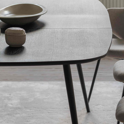 Eettafel  -  zwart eiken