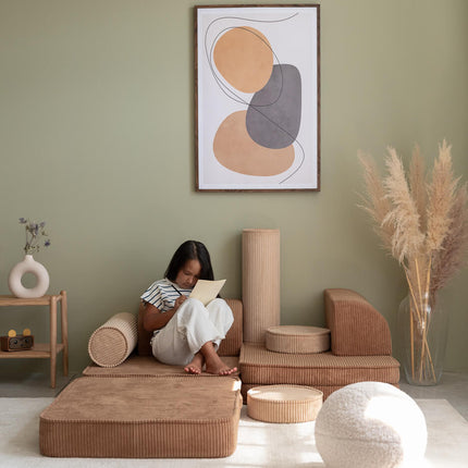 Toffee Settee