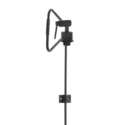 Zwarte wandlamp met zwenkarm Linstrom 3721ZW met naturel gras kap